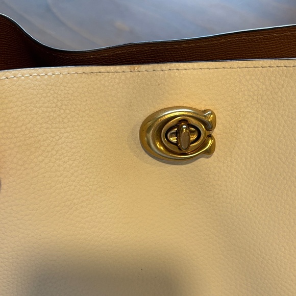 Coach Ivory and Tan Leather Shoulder Bag - Picture 3 of 9